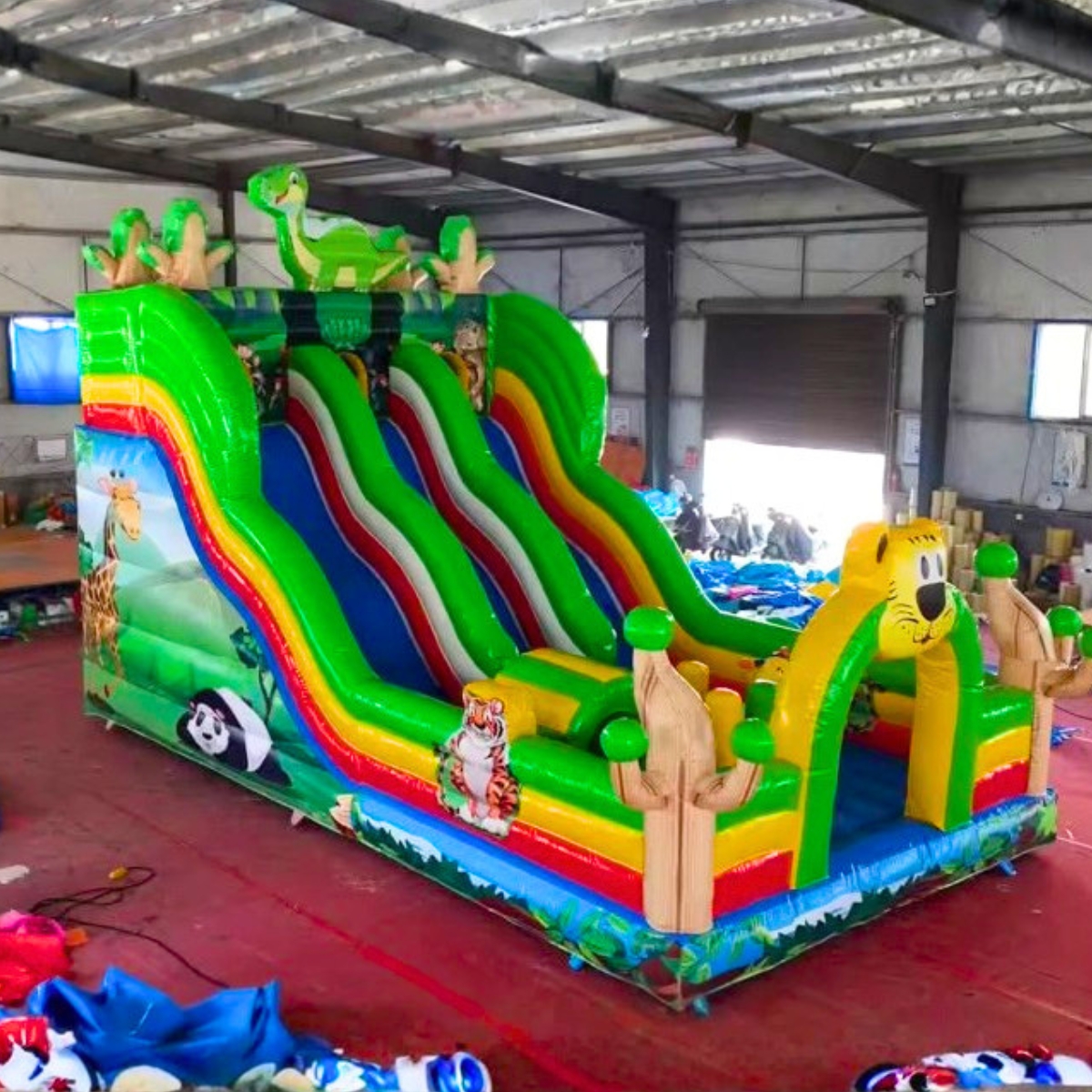 Inflable Tobogán Gigante Selva / Dinosaurio - Imagen 2